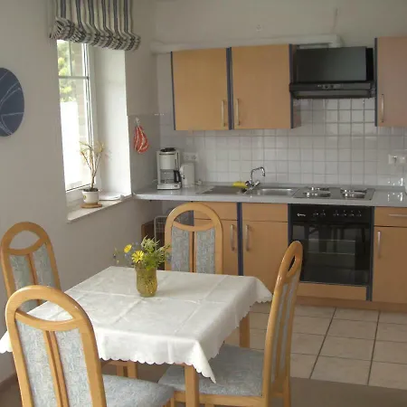 Lindemann Apartament *